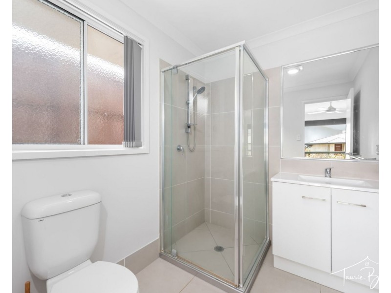 2 Richmond Terrace, Plainland QLD 4341