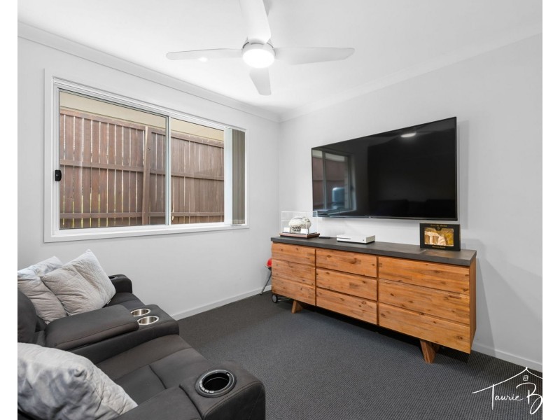 2 Richmond Terrace, Plainland QLD 4341