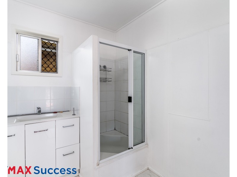 1/164 Hill Street, Newtown QLD 4350