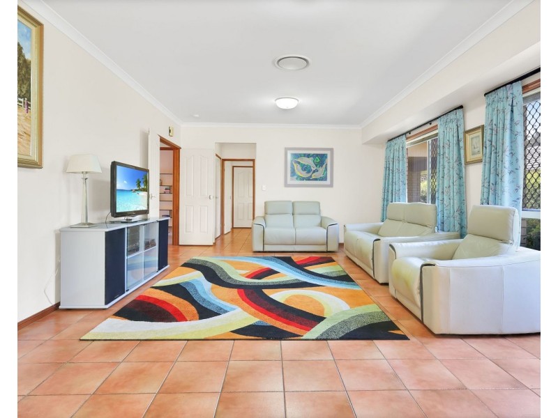 12 Meredith Crescent, Rangeville QLD 4350