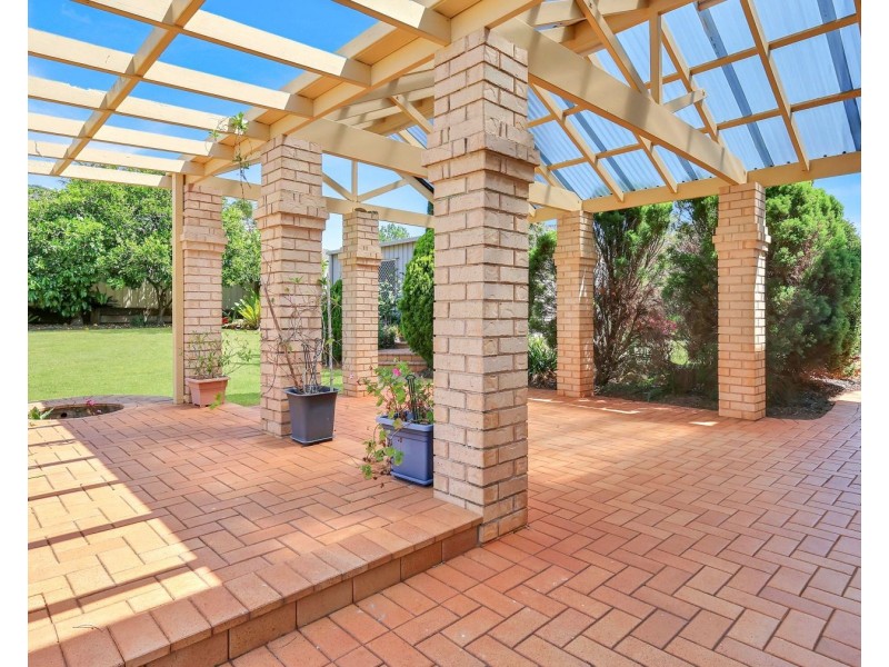 12 Meredith Crescent, Rangeville QLD 4350