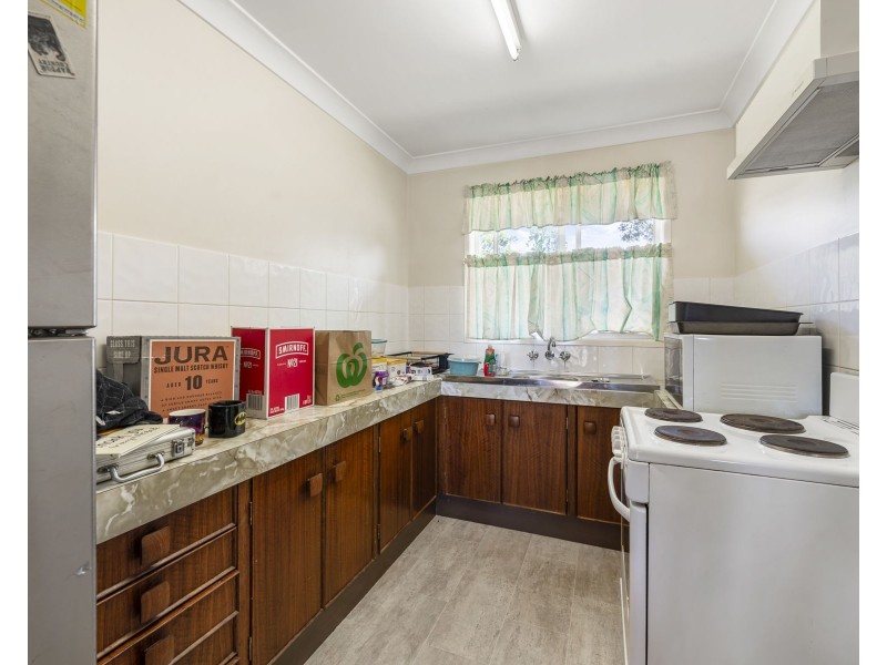 16 Bryan Street, Darling Heights QLD 4350
