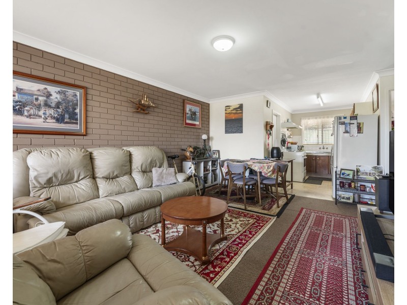 16 Bryan Street, Darling Heights QLD 4350