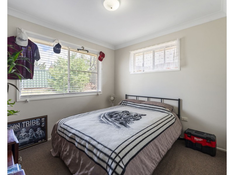 16 Bryan Street, Darling Heights QLD 4350