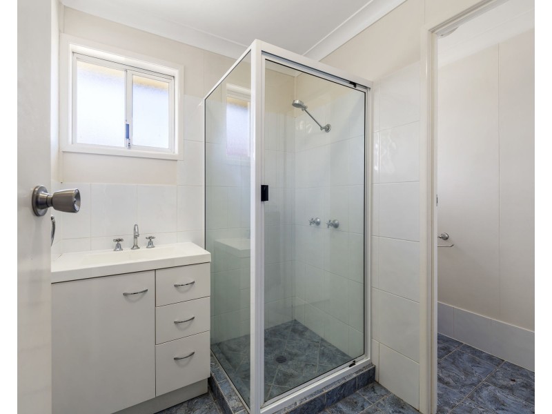 16 Bryan Street, Darling Heights QLD 4350