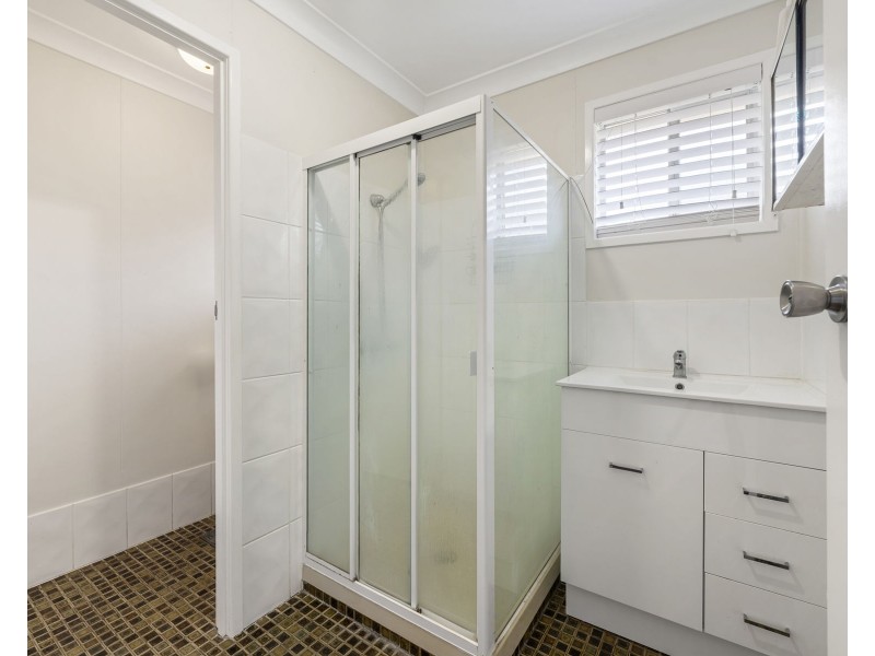 16 Bryan Street, Darling Heights QLD 4350