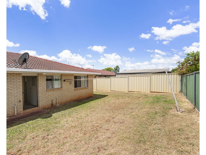 16 Bryan Street, Darling Heights QLD 4350