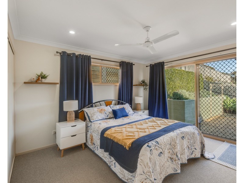 2/86A Hogg Street, Rockville QLD 4350