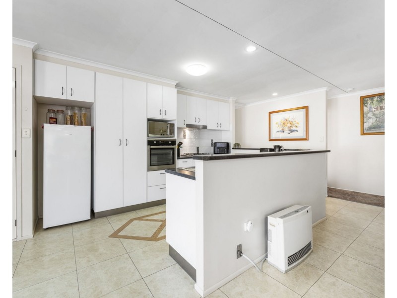 111 Hursley Road, Glenvale QLD 4350