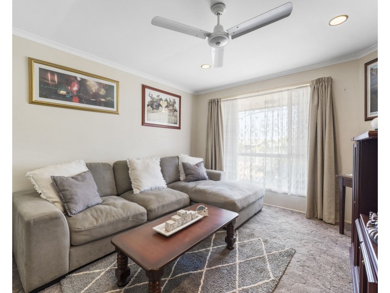 111 Hursley Road, Glenvale QLD 4350