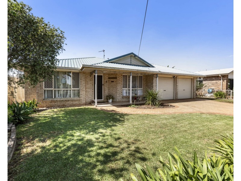 111 Hursley Road, Glenvale QLD 4350