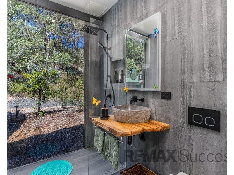 20B Debra Street, Withcott QLD 4352