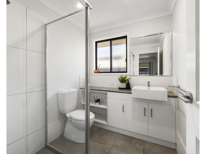 17 Whitewood Way, Cotswold Hills QLD 4350
