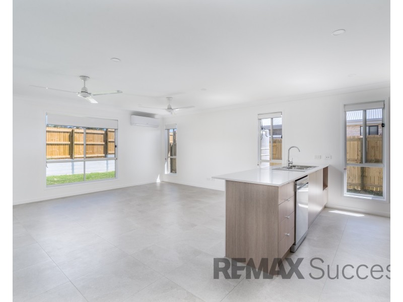 40 Whitewood Way, Cotswold Hills QLD 4350