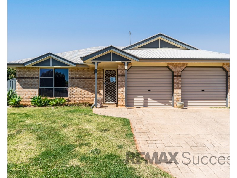 4 Zinnia Court, Middle Ridge QLD 4350