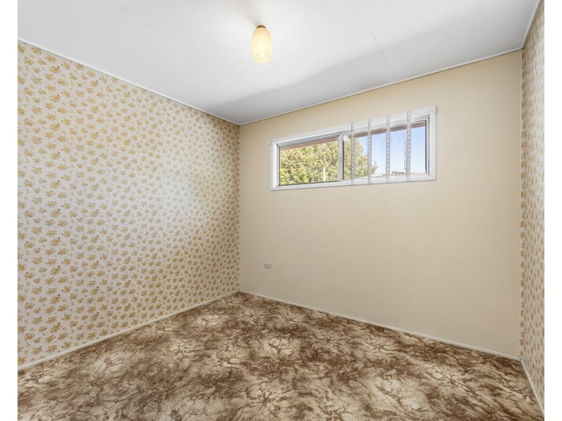 4 Farr Street, Kearneys Spring QLD 4350