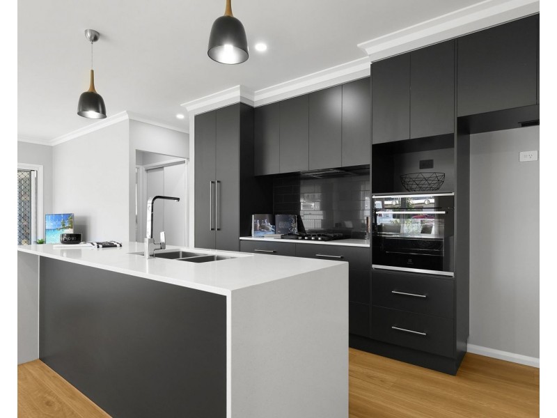 72 Crown Street, Rangeville QLD 4350