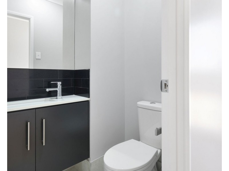 72 Crown Street, Rangeville QLD 4350