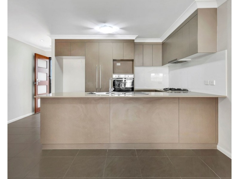 7 Cardamon Crescent, Glenvale QLD 4350