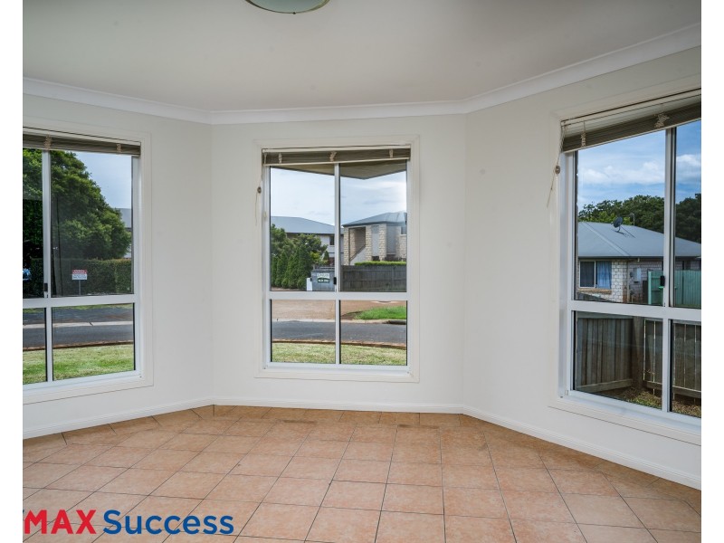 10 Uniplaza Court, Kearneys Spring QLD 4350