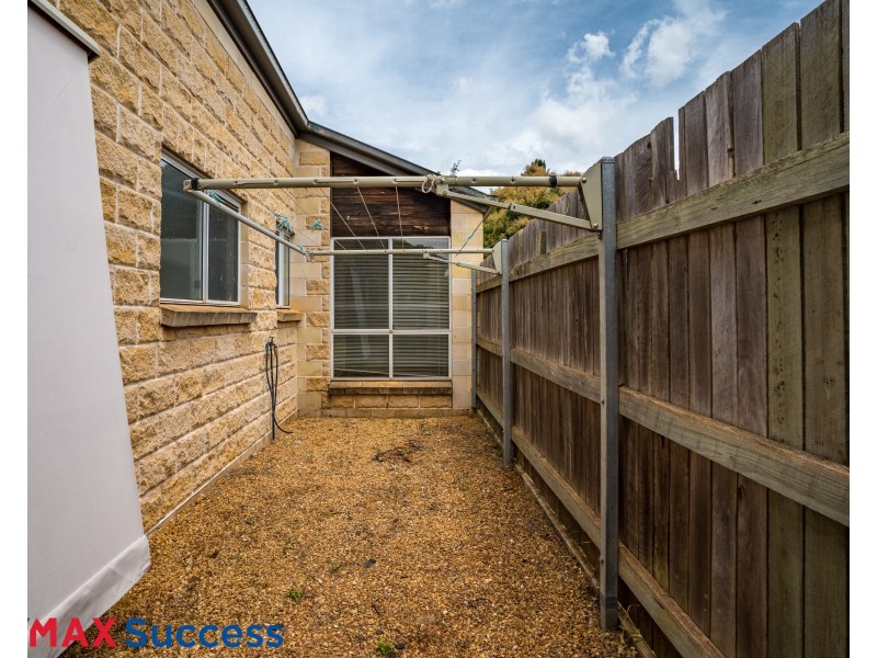 10 Uniplaza Court, Kearneys Spring QLD 4350