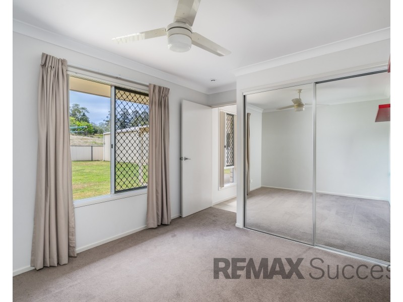 7 Alpine Court, Cranley QLD 4350