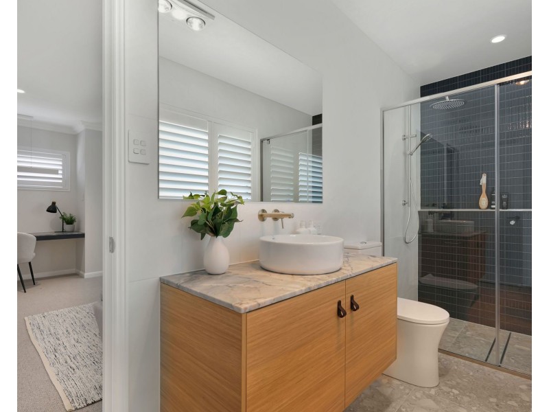 156a Mackenzie Street, East Toowoomba QLD 4350