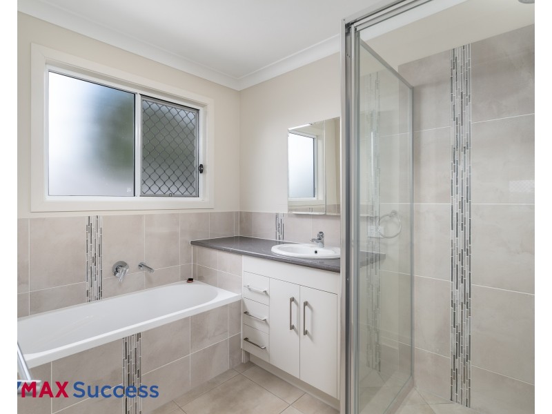 1/66A Margaret Street, East Toowoomba QLD 4350