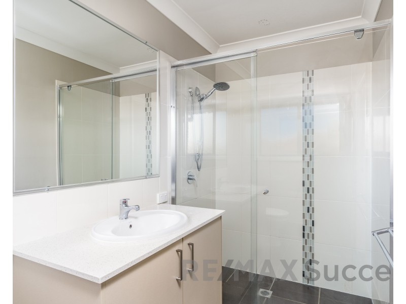 1/28 Alpine Court, Cranley QLD 4350