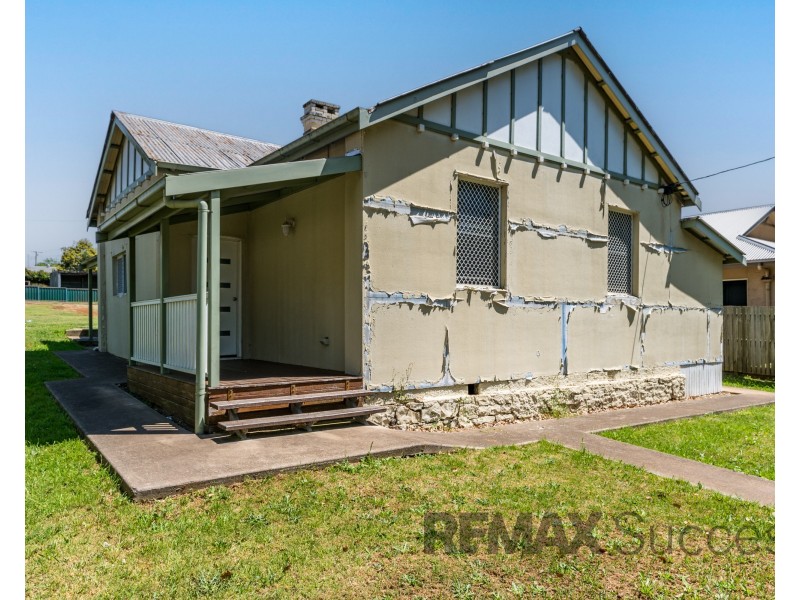 111 Mort Street, Toowoomba City QLD 4350