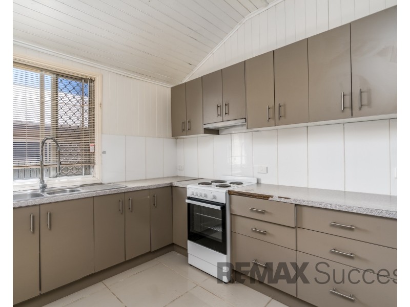 111 Mort Street, Toowoomba City QLD 4350