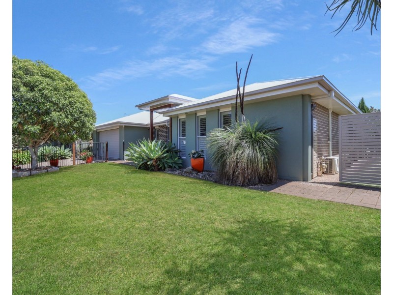 7 Argus Court, Middle Ridge QLD 4350