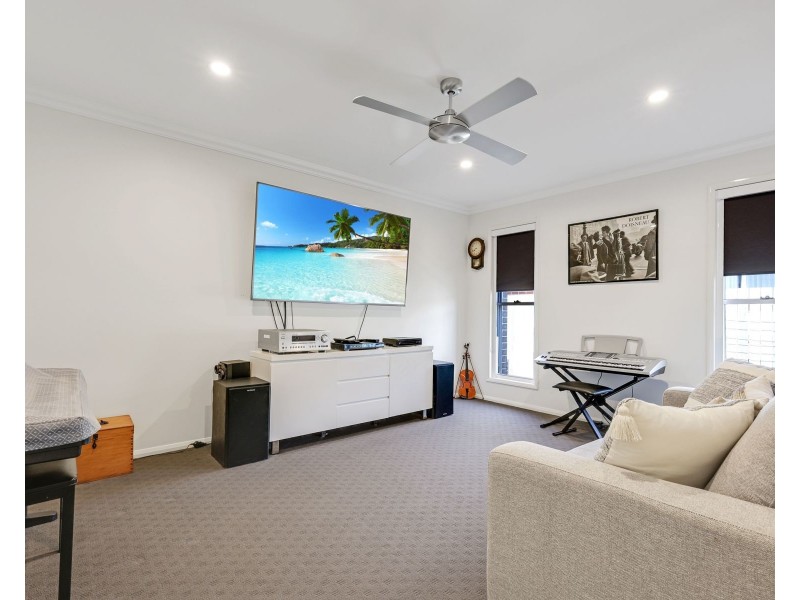7 Argus Court, Middle Ridge QLD 4350