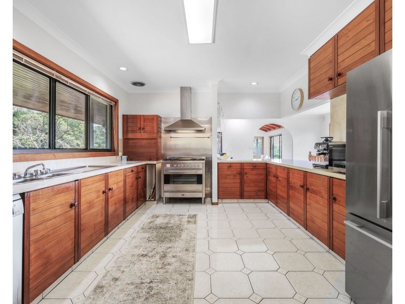 16 Dorge Street, Middle Ridge QLD 4350