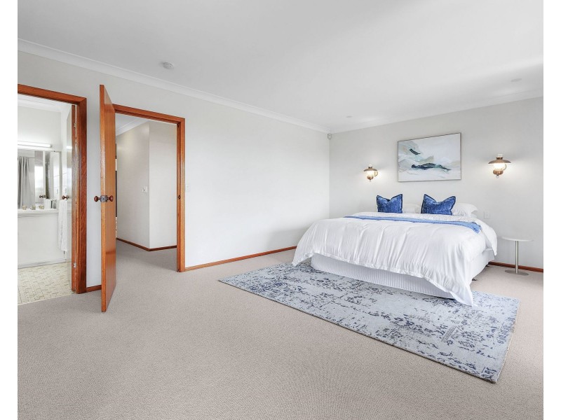 16 Dorge Street, Middle Ridge QLD 4350