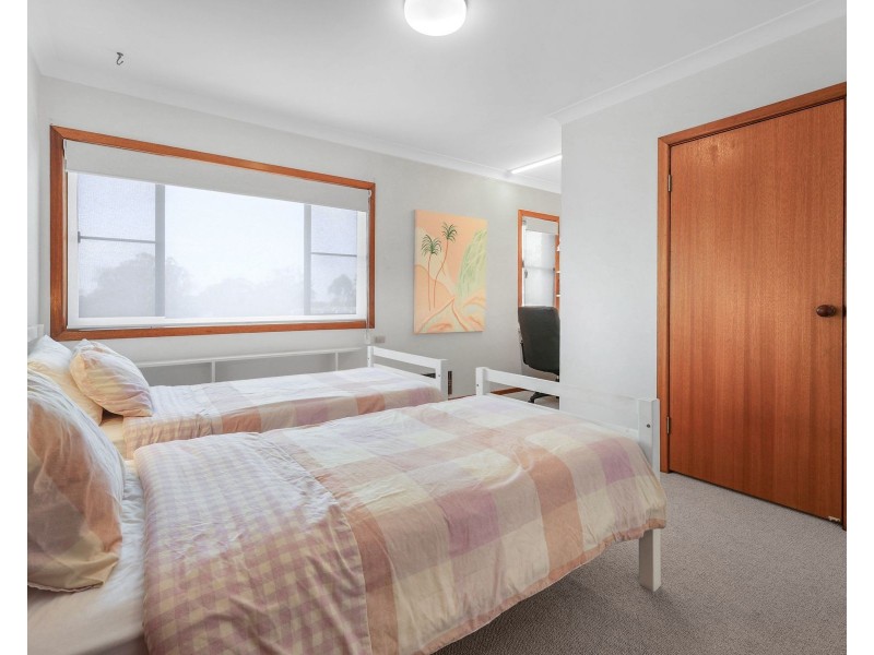 16 Dorge Street, Middle Ridge QLD 4350