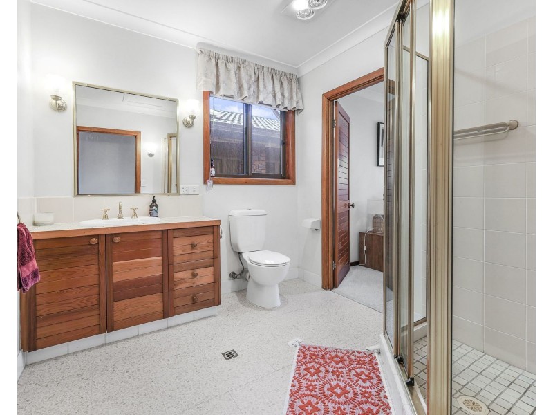 16 Dorge Street, Middle Ridge QLD 4350