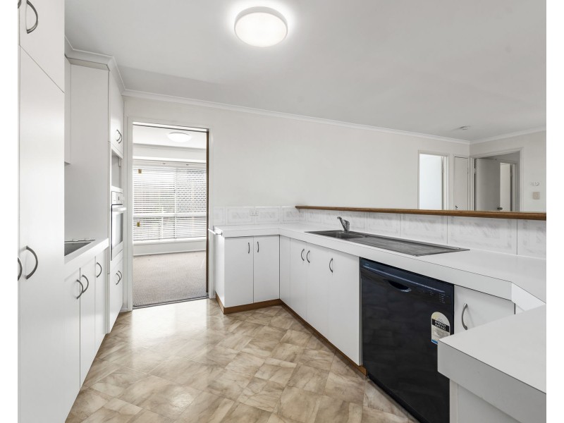 1 Kauri Street, Kearneys Spring QLD 4350