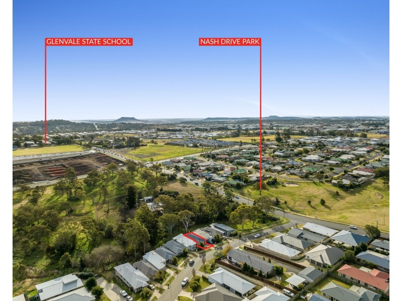 27 Carlin Street, Glenvale QLD 4350