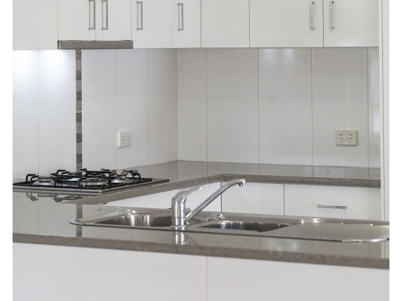 1/5 Hampton Street, Newtown QLD 4350