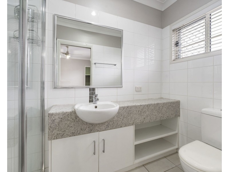 1/5 Hampton Street, Newtown QLD 4350
