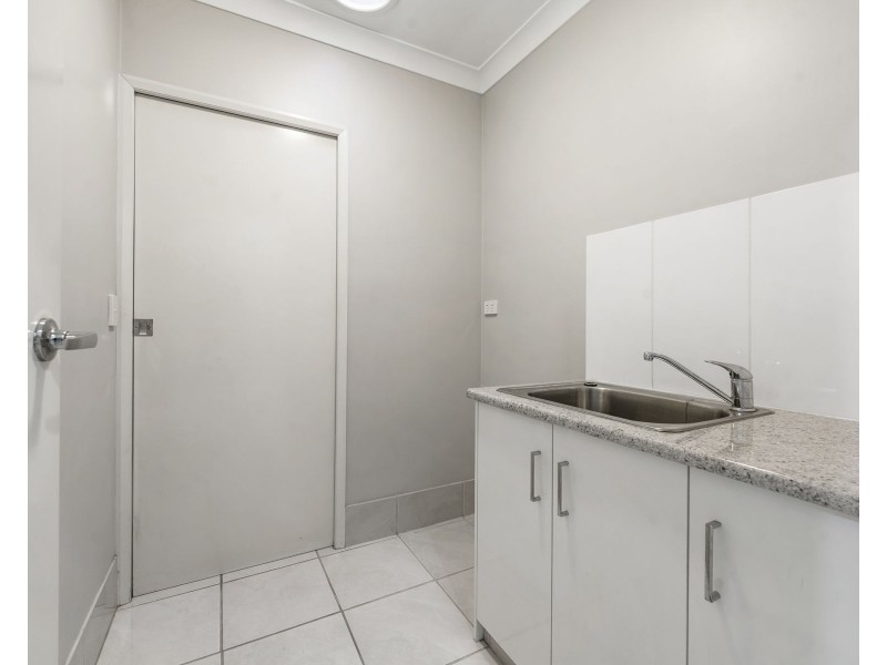 1/5 Hampton Street, Newtown QLD 4350