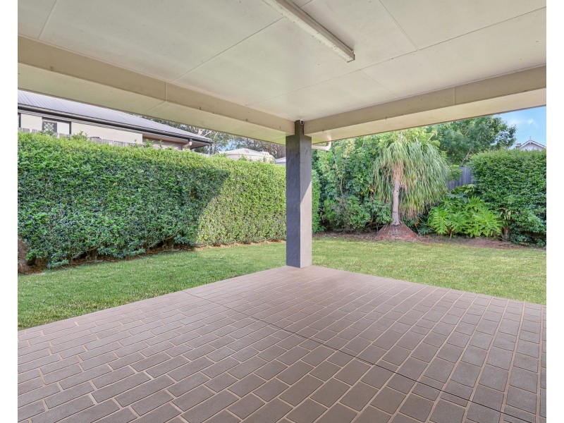 6 Walls Drive, Kearneys Spring QLD 4350