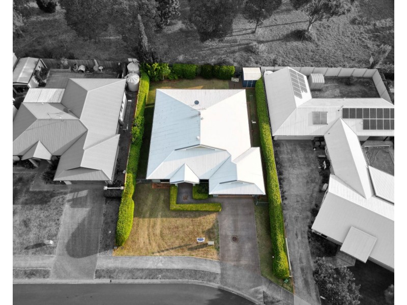 6 Walls Drive, Kearneys Spring QLD 4350