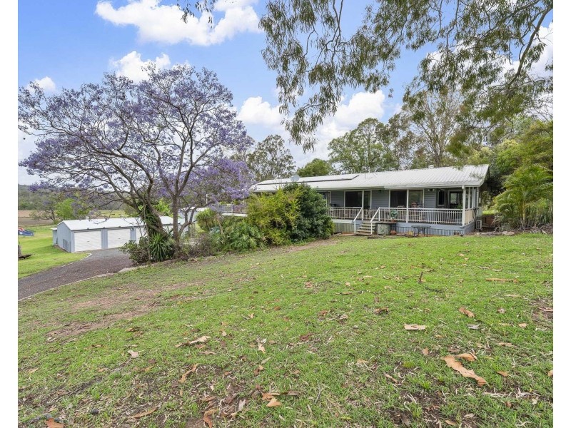 702 Murphys Creek Road, Upper Lockyer QLD 4352