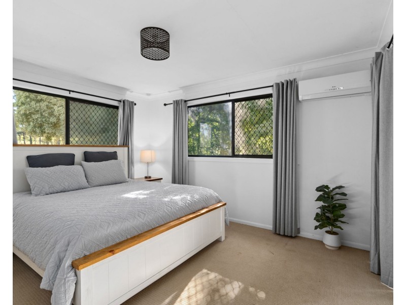 702 Murphys Creek Road, Upper Lockyer QLD 4352