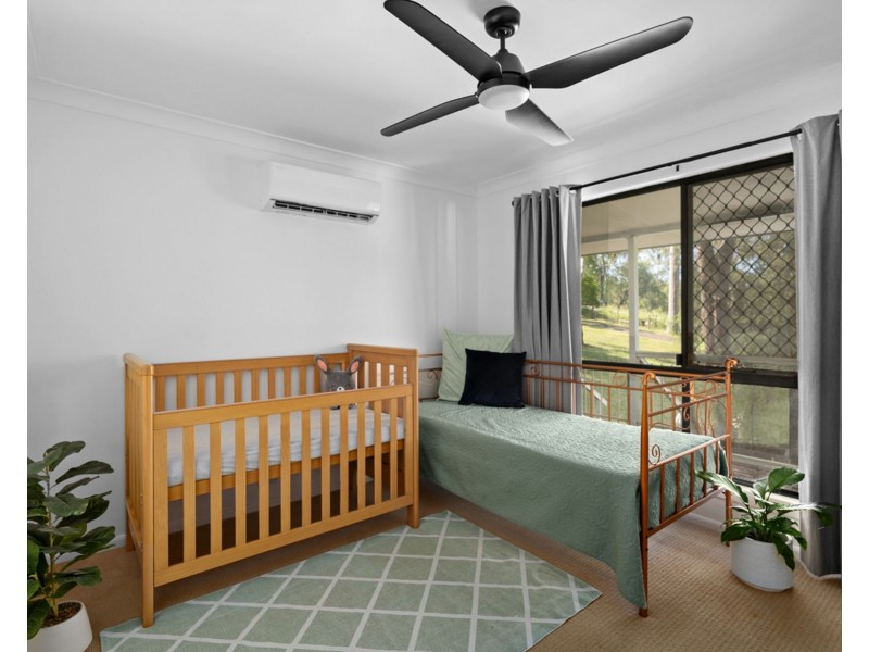702 Murphys Creek Road, Upper Lockyer QLD 4352