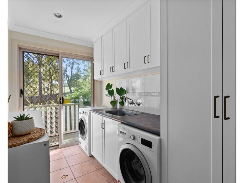 702 Murphys Creek Road, Upper Lockyer QLD 4352