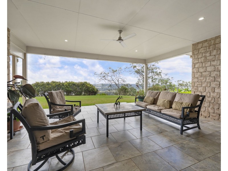 21 Panoramic Drive, Preston QLD 4352