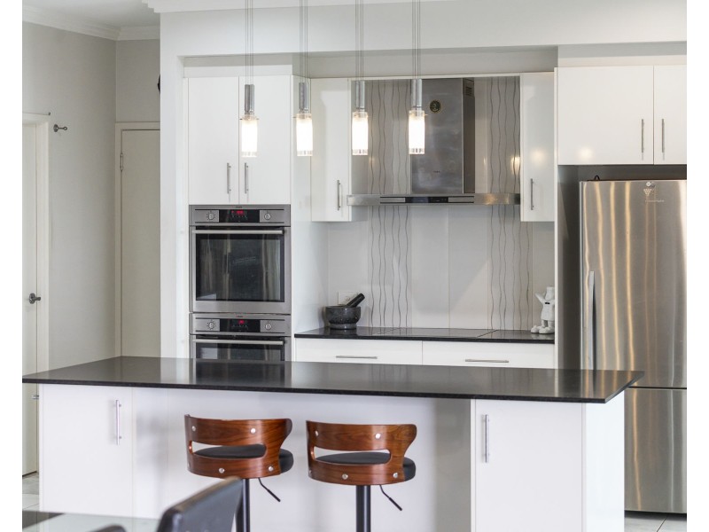 21 Panoramic Drive, Preston QLD 4352